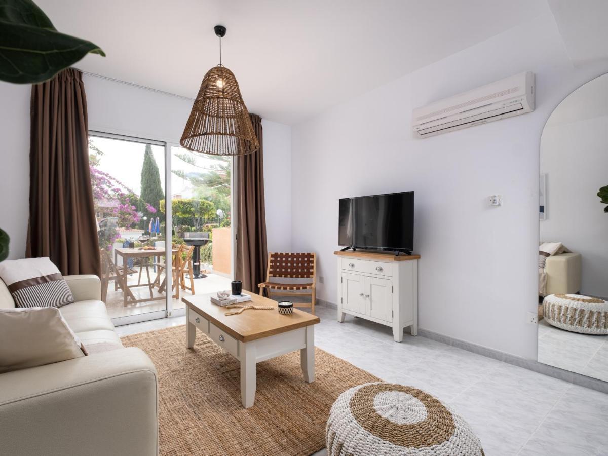 Nephele-Stylish 2Bd Townhouse In Kato Paphos Villa Kültér fotó